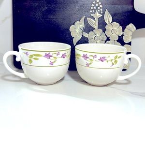 Martha Stewart Everyday MSE Set of 2 Violet Mugs Cups Purple Green Flower